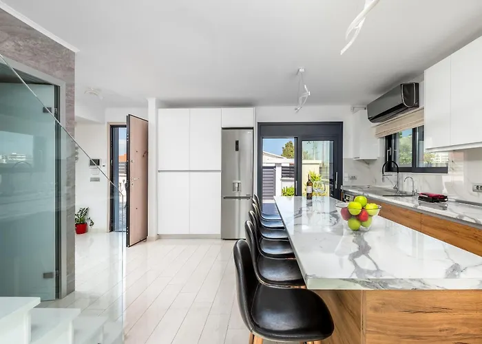 Rhodes Billys Вилла *