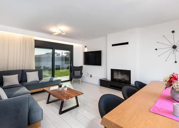 Вилла Rhodes Billys Асгуру